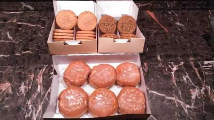 dbcookies-donuts.webp